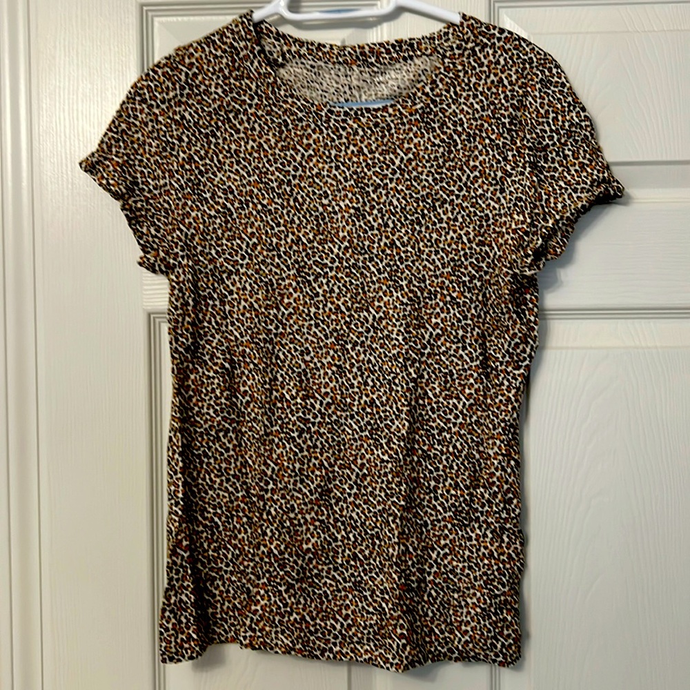Banana Republic short sleeve t-shirt. Medium